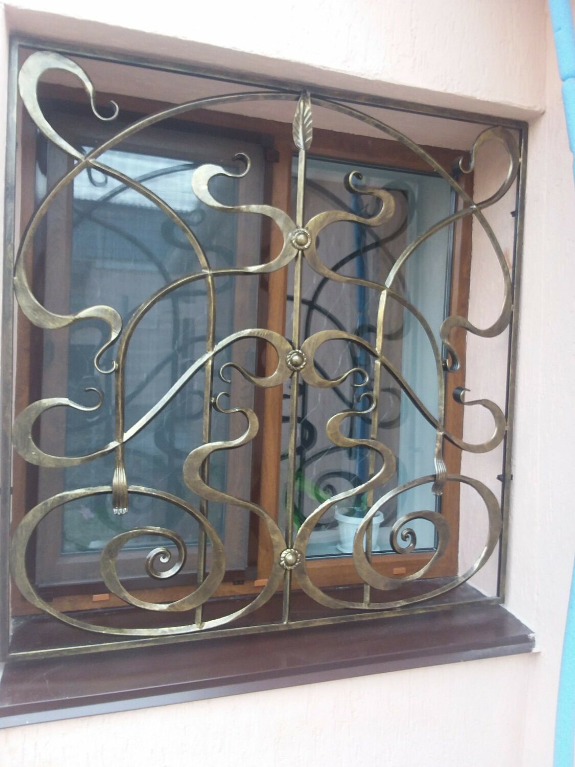 кованЫЕ решетки на окна и балконы